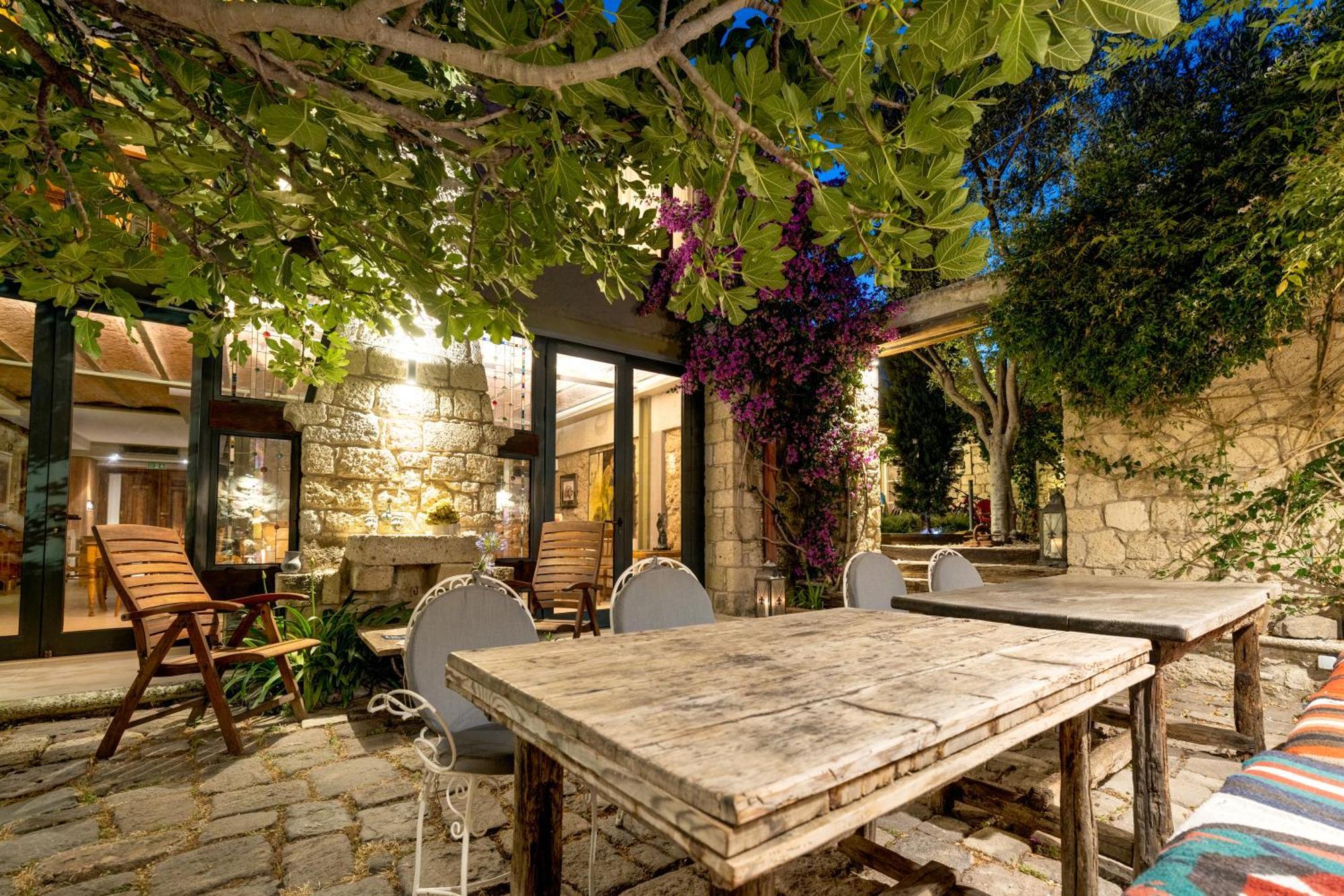 Hotel Sakin Ev Alaçatı Exterior foto